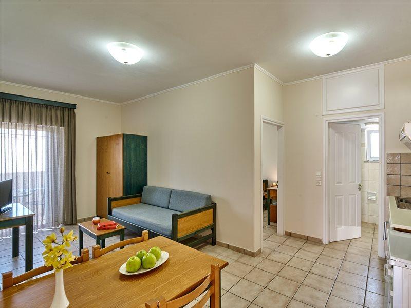 Inea Hotel & Suites Agioi Apostoli  外观 照片