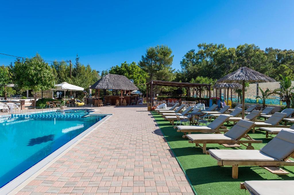 Inea Hotel & Suites Agioi Apostoli  外观 照片