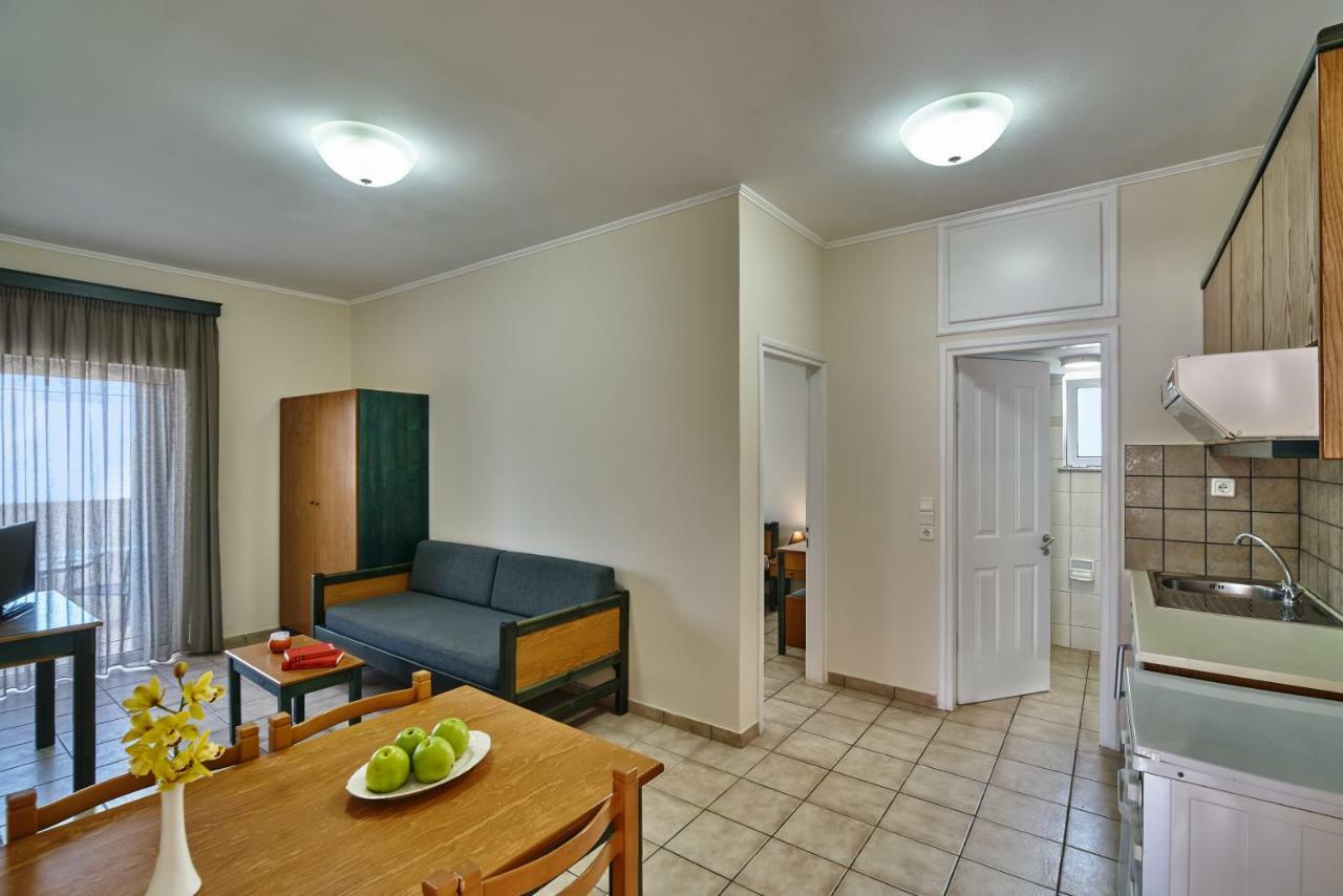Inea Hotel & Suites Agioi Apostoli  外观 照片