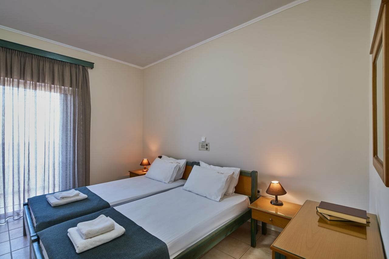 Inea Hotel & Suites Agioi Apostoli  外观 照片